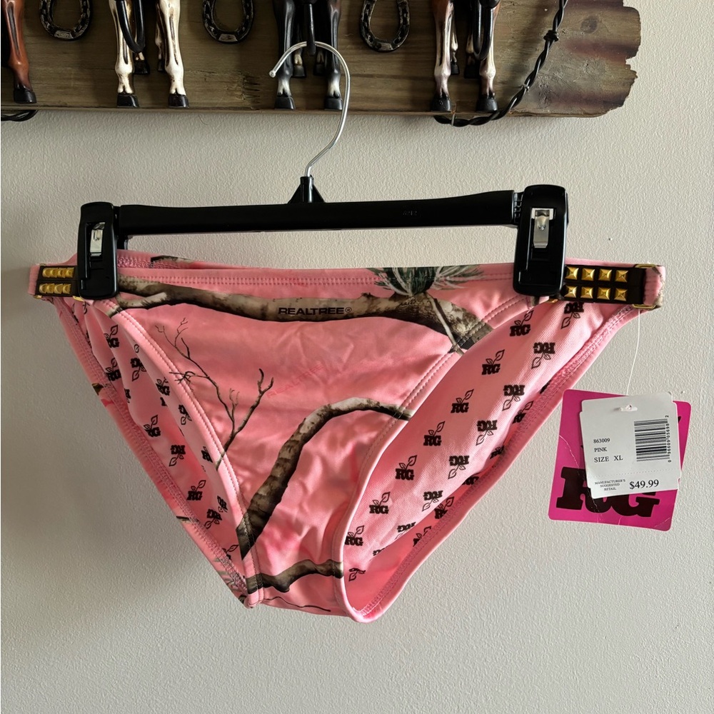 Woman’s Pink Camo Realtree Bikini Bottom